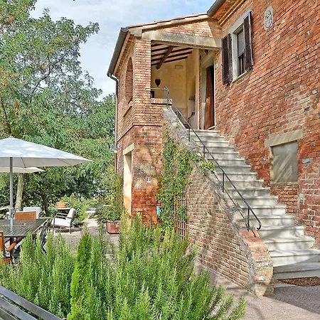 Lejlighed Castiglione Del Lago Sleeps 6 *