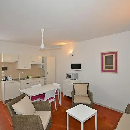 Castiglione Del Lago Sleeps 6 Lejlighed